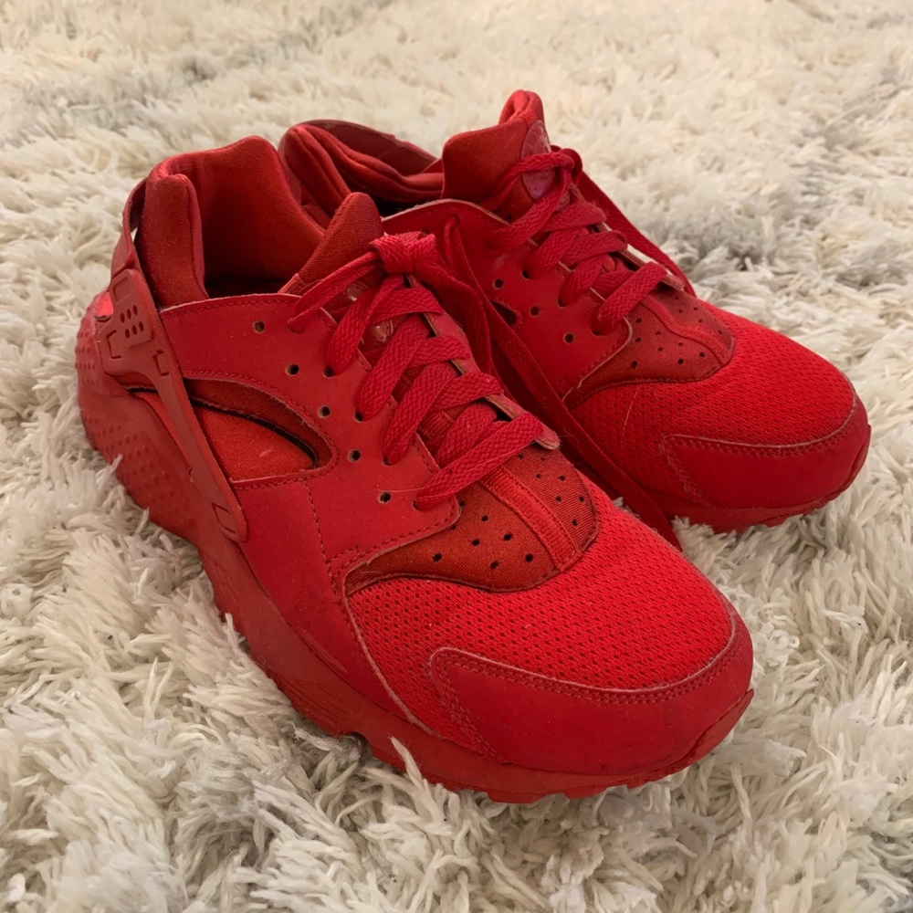 Red Huaraches